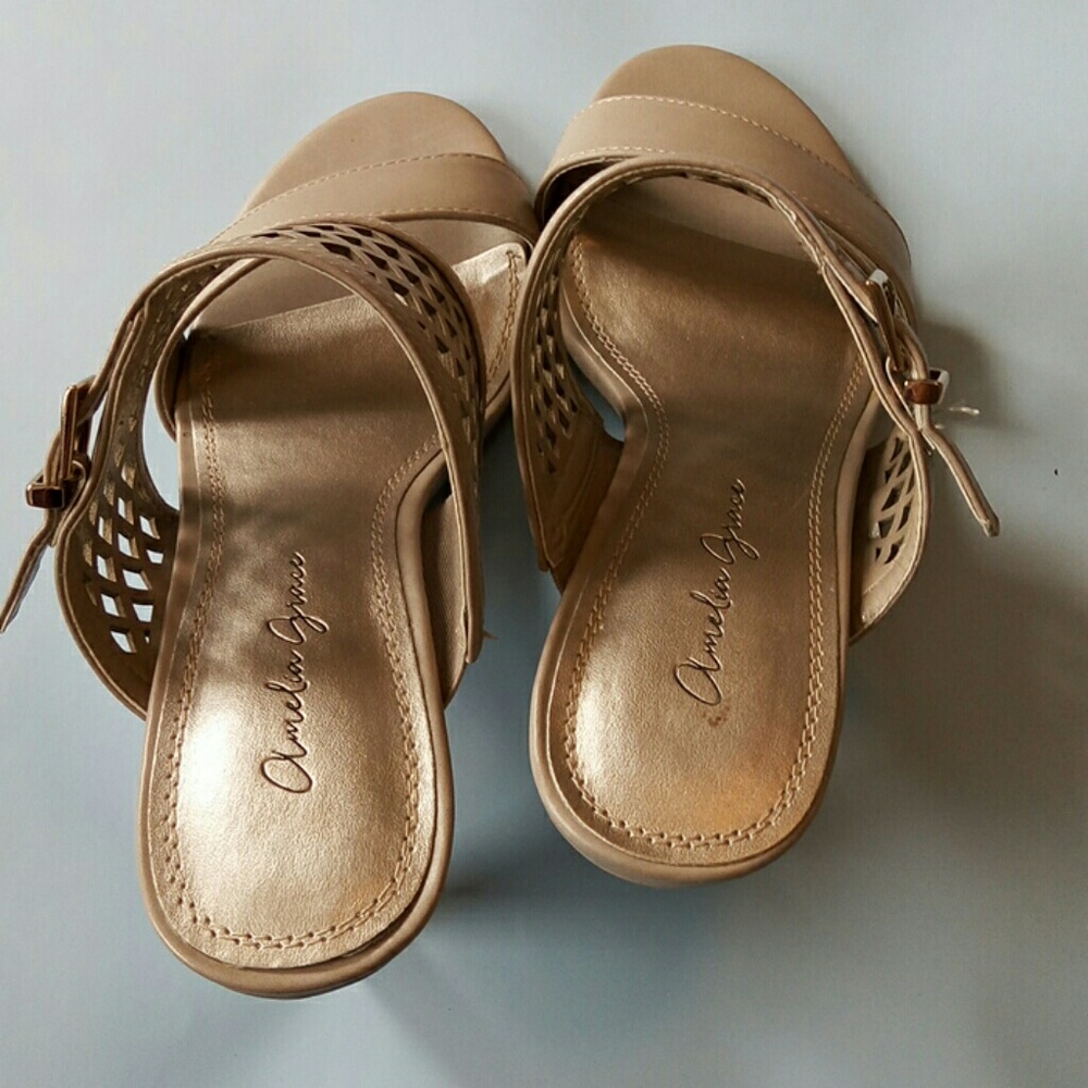 Amelia Grace heels sandals Size 7 M